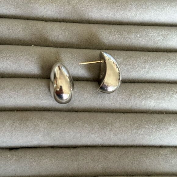 Vintage Sterling Silver Barra Modernistic Dome Earrings - Picture 3 of 4